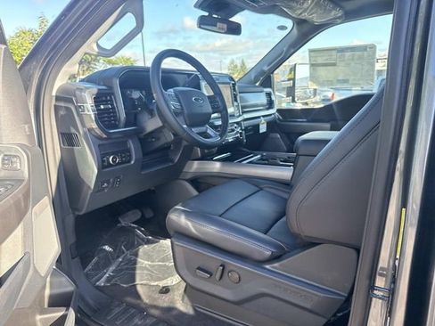 New 2026 Ford F250 Lariat w/ Chrome Package image 9