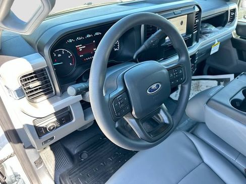 New 2025 Ford F550 2WD Crew Cab Super Duty image 7