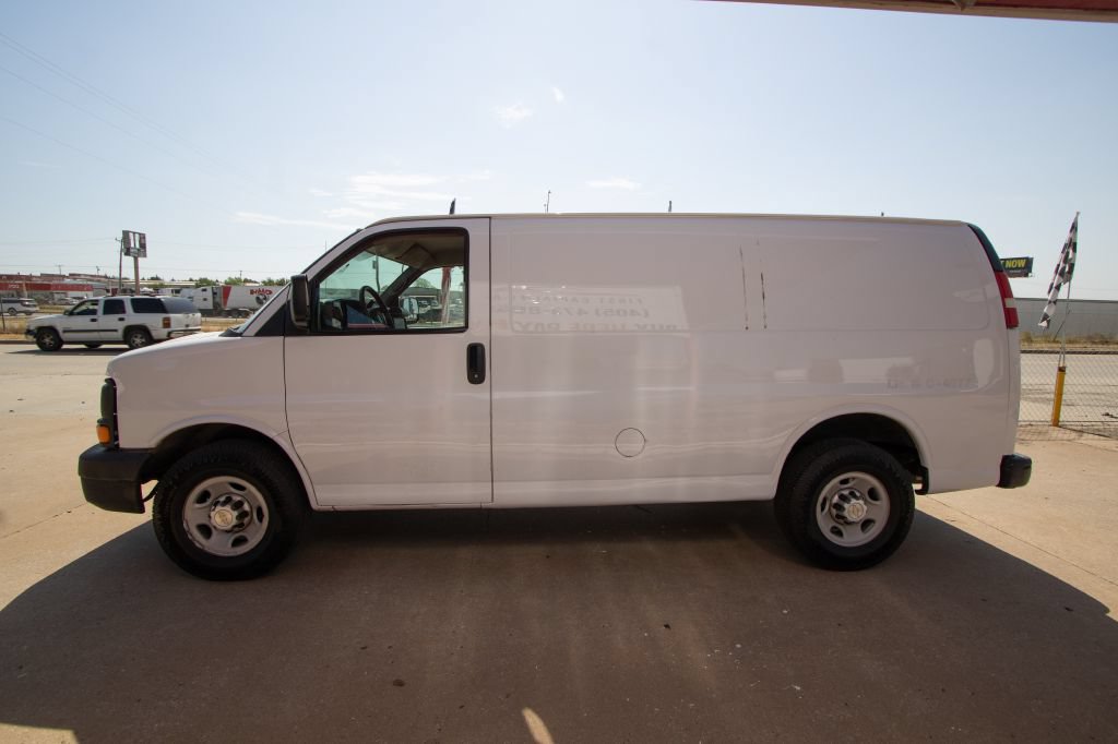 Used 2014 Chevrolet Express 2500 RWD image 5
