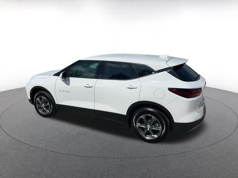 Used 2026 Chevrolet Blazer LT AWD/4WD image 9