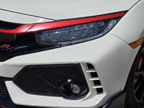 Used 2019 Honda Civic Type R image 15