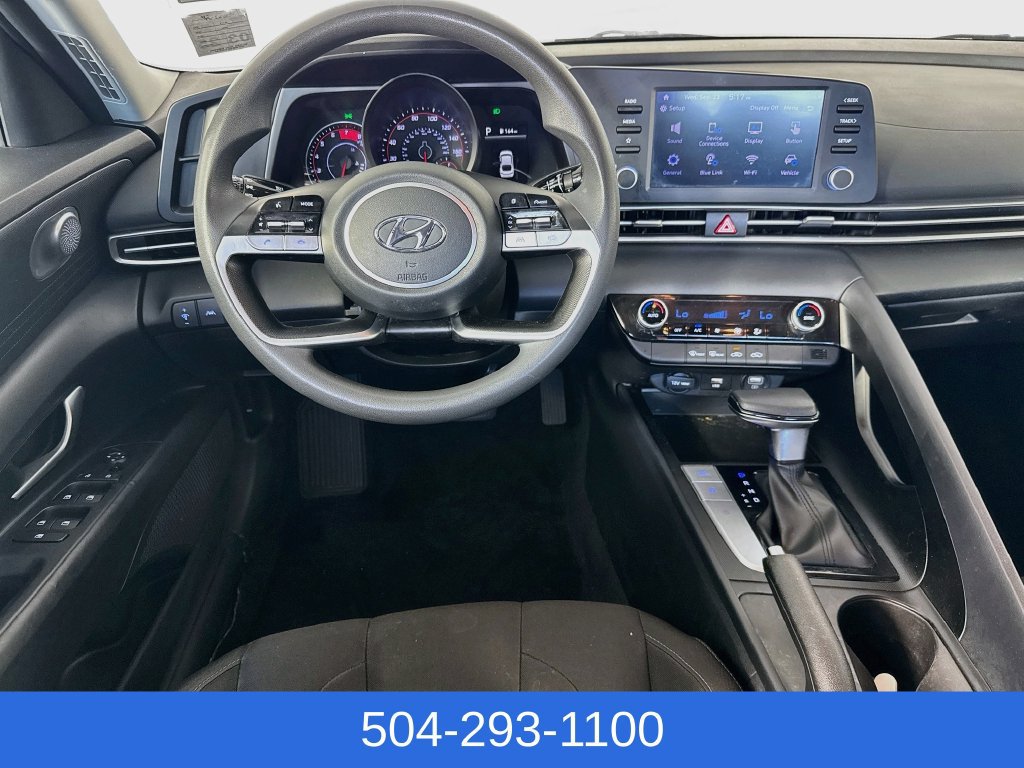 Used 2023 Hyundai Elantra SEL w/ Cargo Package FWD image 22
