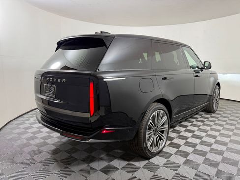 New 2026 Land Rover Range Rover Long Wheelbase SE image 7