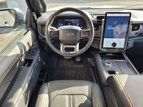 New 2024 Ford Expedition Max Platinum image 36