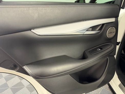 Used 2022 INFINITI QX50 Essential image 28