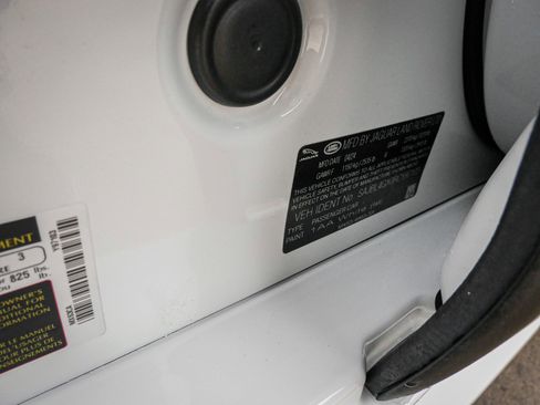 Used 2024 Jaguar XF R-Dynamic SE AWD/4WD image 33