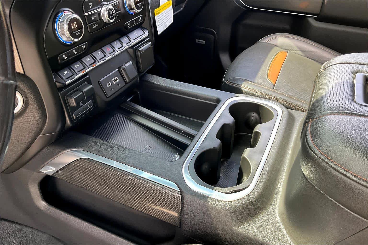 Used 2019 GMC Sierra 1500 AT4 w/ AT4 Premium Package AWD/4WD image 16