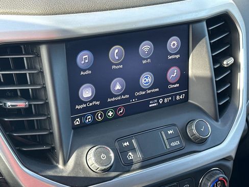 Certified 2022 GMC Acadia SLE image 15