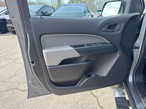 Used 2022 Chevrolet Colorado W/T w/ WT Convenience Package image 22