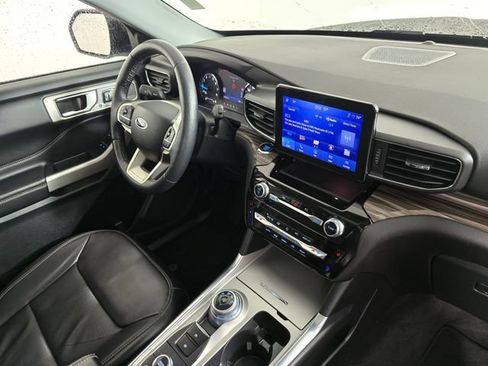 Used 2023 Ford Explorer Limited image 10