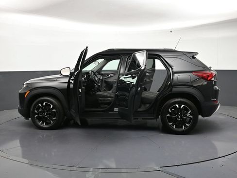 Used 2023 Chevrolet TrailBlazer LT FWD image 34