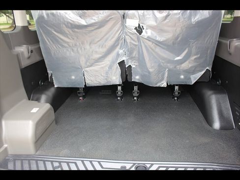 Used 2024 Ford Transit 350 XL RWD image 12