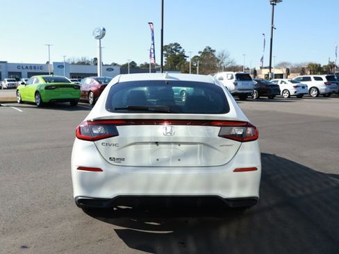 Used 2024 Honda Civic Sport image 7