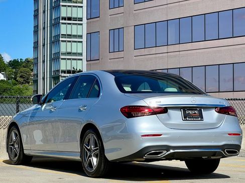 Used 2023 Mercedes-Benz E 350 4MATIC Sedan image 5