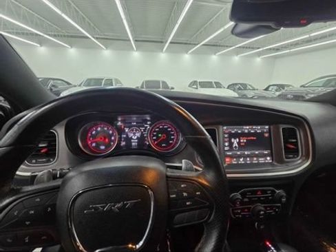 Used 2022 Dodge Charger Scat Pack RWD image 15