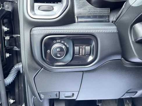 Used 2024 RAM 2500 Limited AWD/4WD image 18