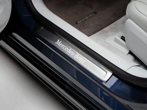Used 2022 Mercedes-Benz EQS 580 4MATIC Sedan image 57