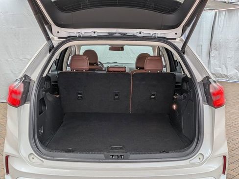 Certified 2019 Ford Edge Titanium w/ Equipment Group 301A image 22