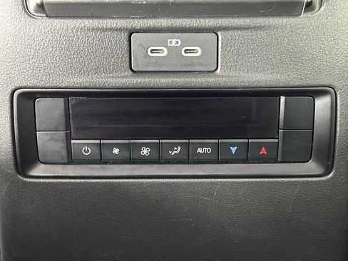 Used 2024 MAZDA CX-90 Plug-In Hybrid w/ Preferred AWD/4WD image 19