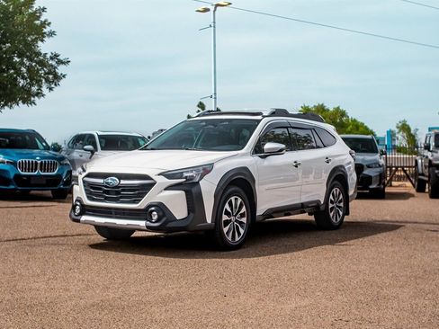 Used 2023 Subaru Outback Touring XT AWD/4WD image 3