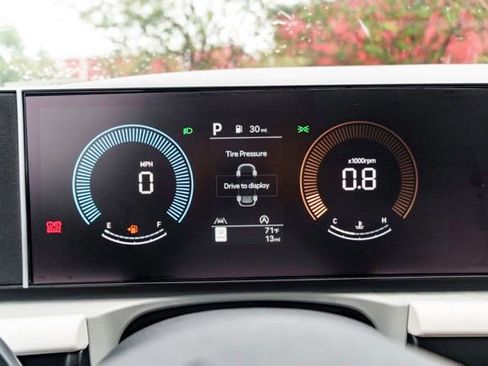 New 2026 Hyundai Tucson SE image 13