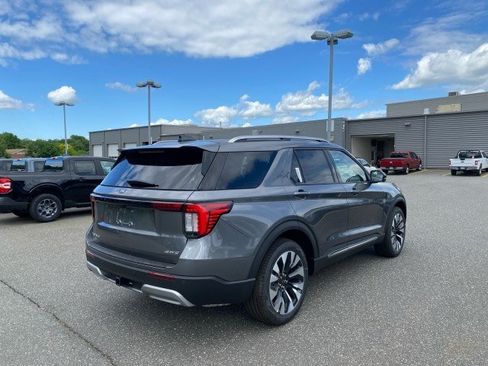 New 2026 Ford Explorer Platinum w/ LUX Leather Package AWD/4WD image 5