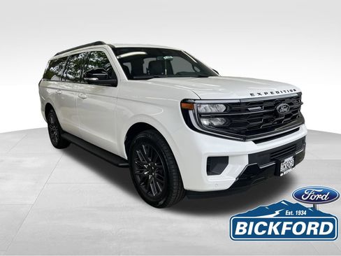 New 2026 Ford Expedition Max Platinum AWD/4WD image 3