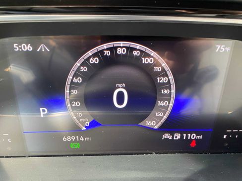 Used 2024 Volkswagen Jetta SE FWD image 10