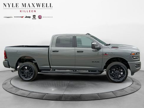 New 2026 RAM 2500 Big Horn AWD/4WD image 17