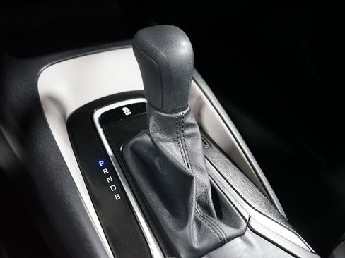 Certified 2025 Toyota Corolla LE FWD image 21
