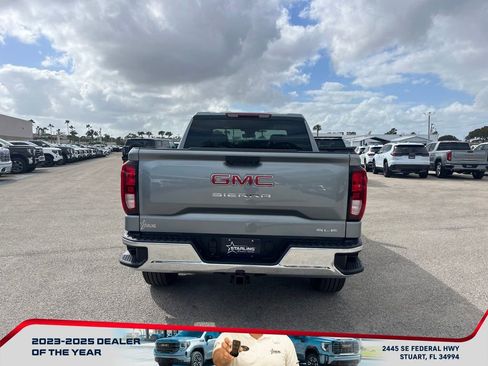 New 2026 GMC Sierra 1500 SLE image 6