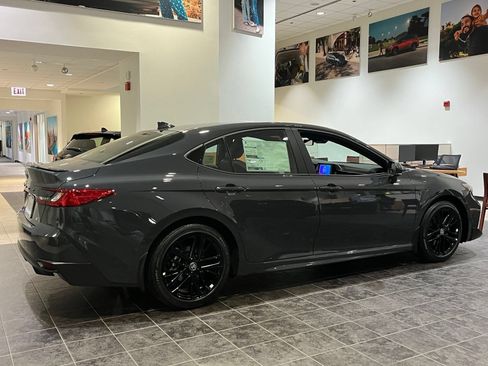 New 2026 Toyota Camry SE FWD image 9