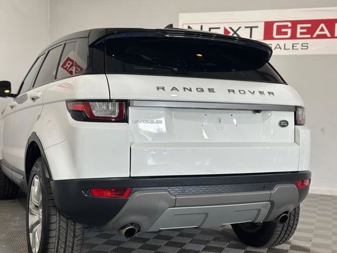 Used 2018 Land Rover Range Rover Evoque SE image 33