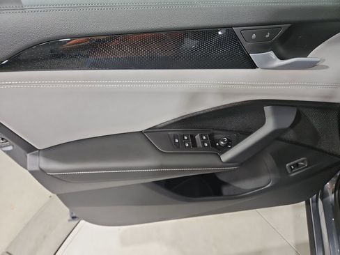 New 2026 Volkswagen Tiguan SE AWD/4WD image 10