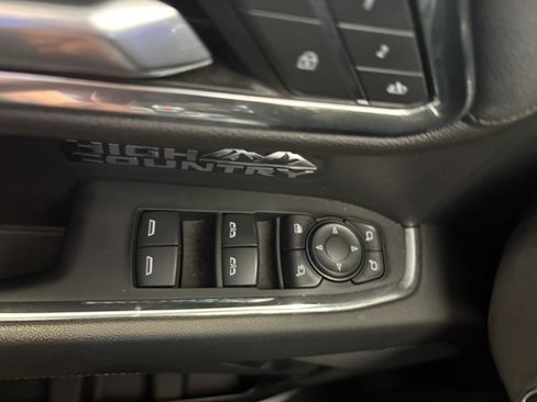 Used 2023 Chevrolet Silverado 1500 High Country w/ Technology Package image 10