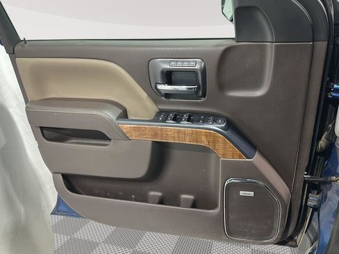 Used 2018 GMC Sierra 1500 SLT image 16