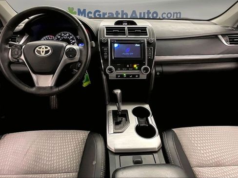 Used 2012 Toyota Camry SE FWD image 16