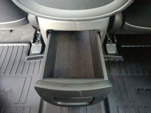 Used 2026 Hyundai Palisade SEL FWD image 34