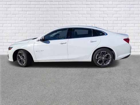 Used 2023 Chevrolet Malibu LT image 2