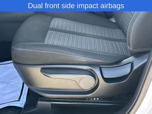 Used 2021 Kia Sorento LX image 14