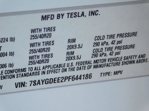 Used 2023 Tesla Model Y Long Range AWD/4WD image 26