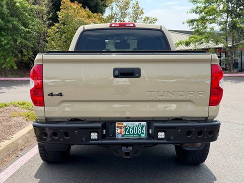 Used 2019 Toyota Tundra SR5 w/ SR5 Upgrade Package AWD/4WD image 6