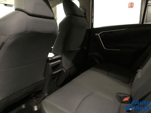 Used 2019 Toyota RAV4 LE image 28