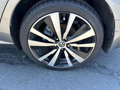 Used 2020 Nissan Altima 2.5 SR AWD/4WD image 7