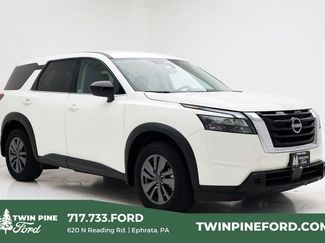 Used 2024 Nissan Pathfinder S 360° Tour