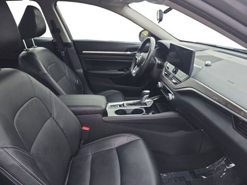 Used 2024 Nissan Altima 2.5 SL image 16
