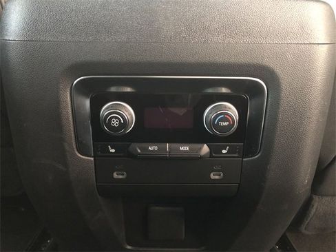 Certified 2024 Chevrolet Suburban High Country image 20