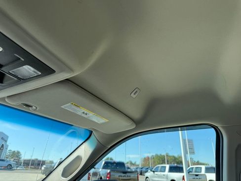 Used 2021 RAM 1500 Classic SLT image 21