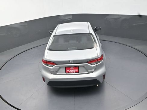 Used 2024 Toyota Corolla LE FWD image 27