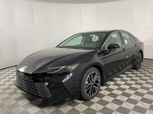 New 2026 Toyota Camry XLE image 3